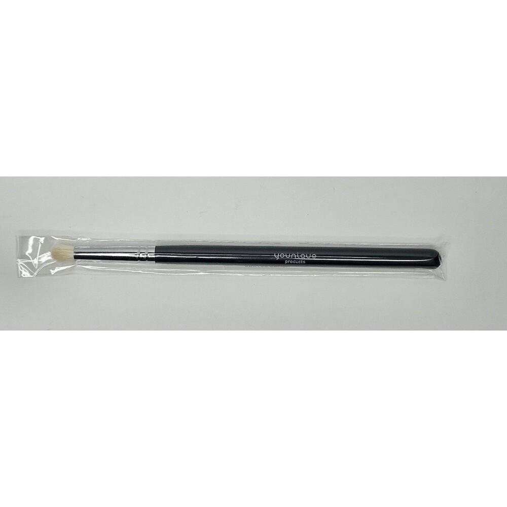 Younique Crease Brush New Sealed